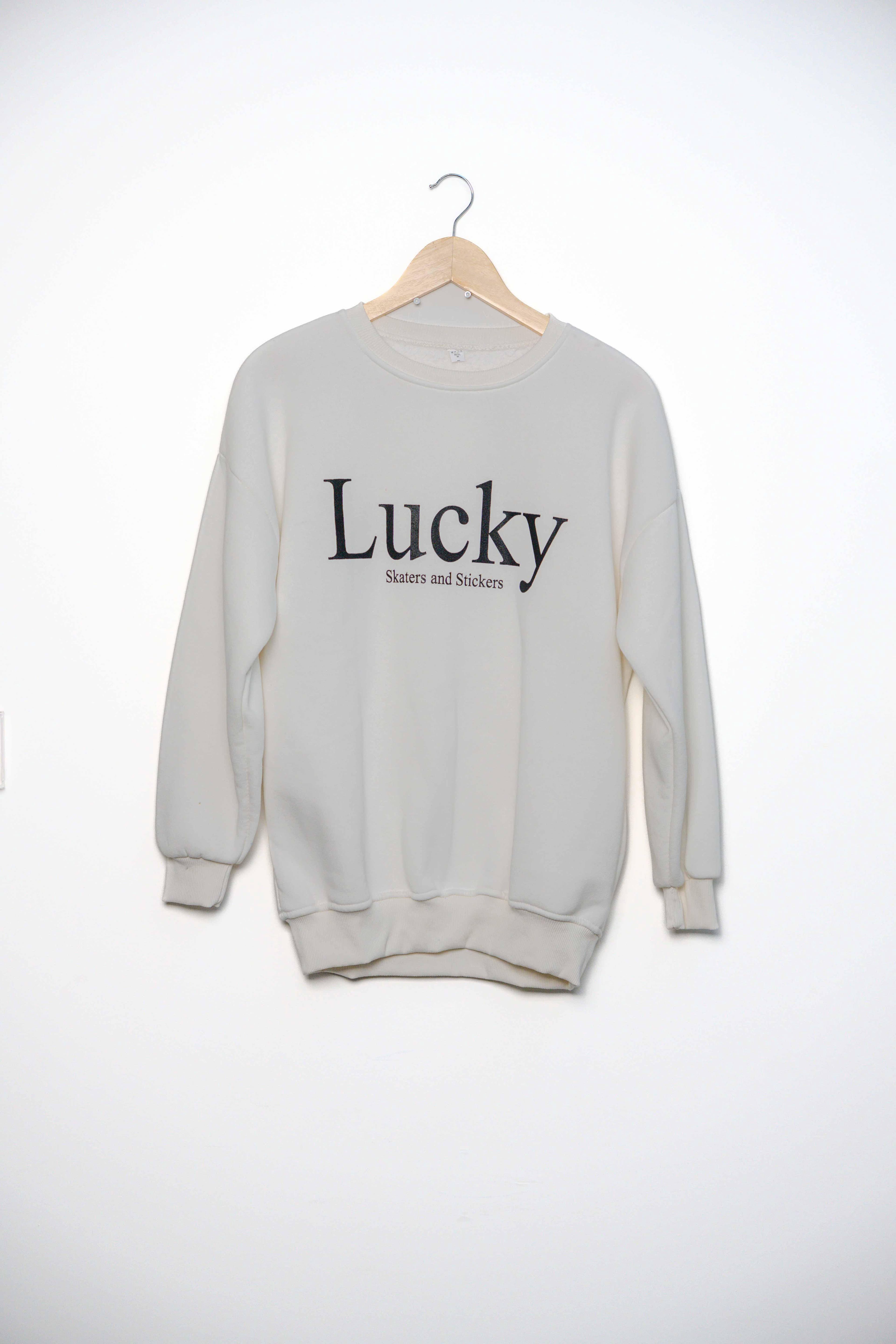 Bisiklet yaka 3 ip şardonlu lucky baskılı sweatshirt