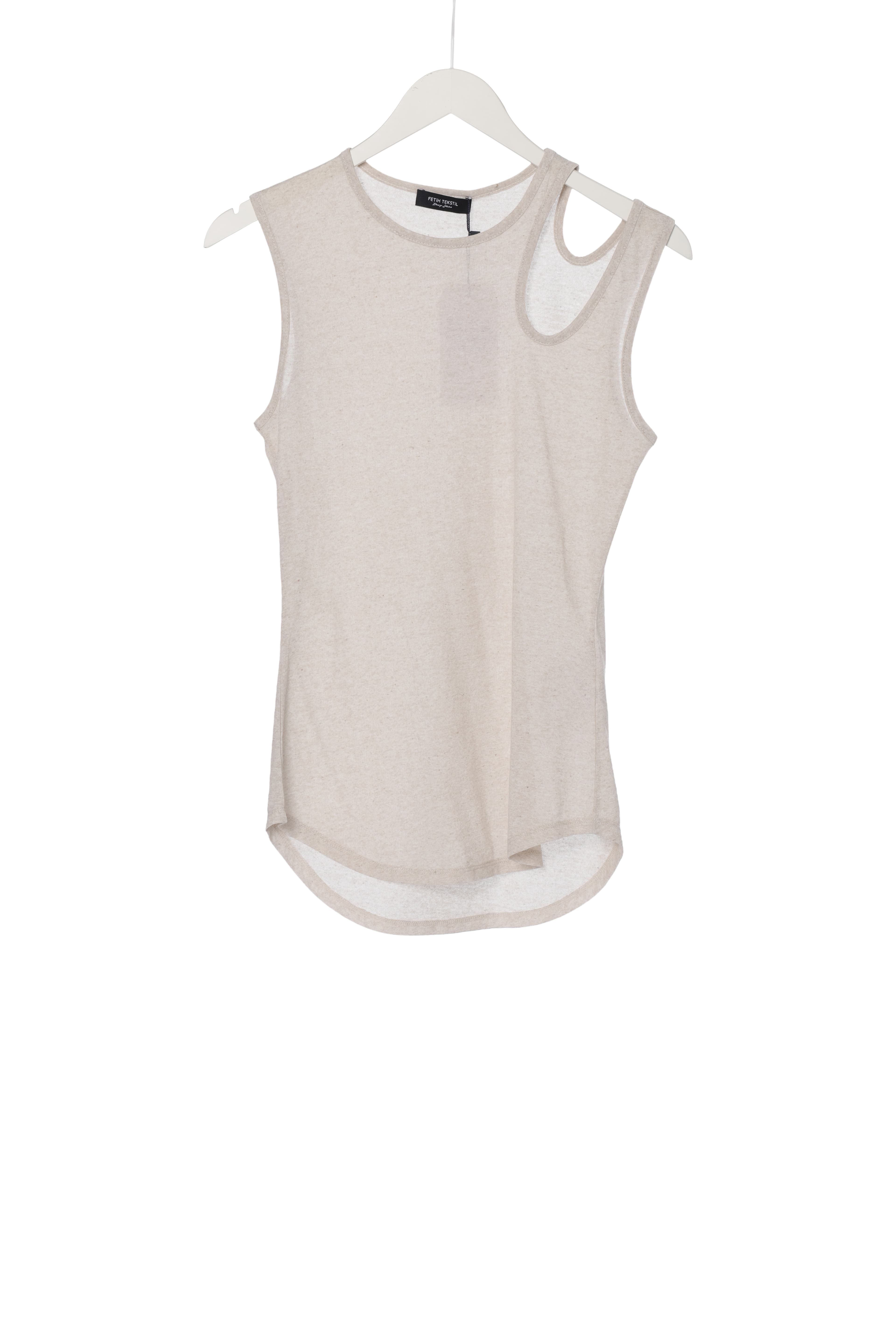 CUT OUT TOP