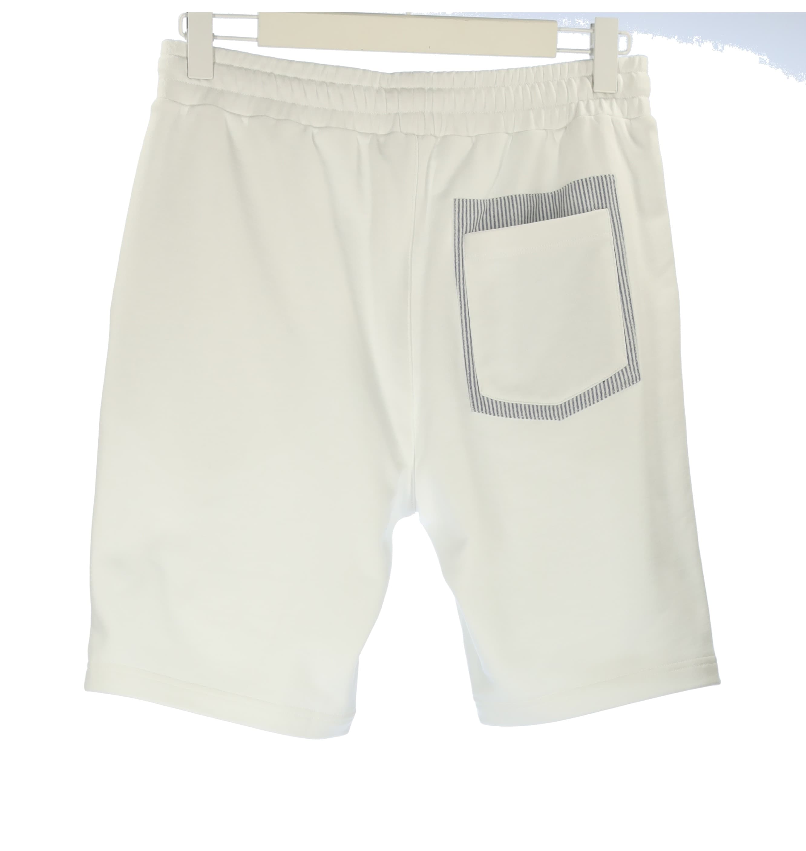 POCKET DETAILS SHORT 2