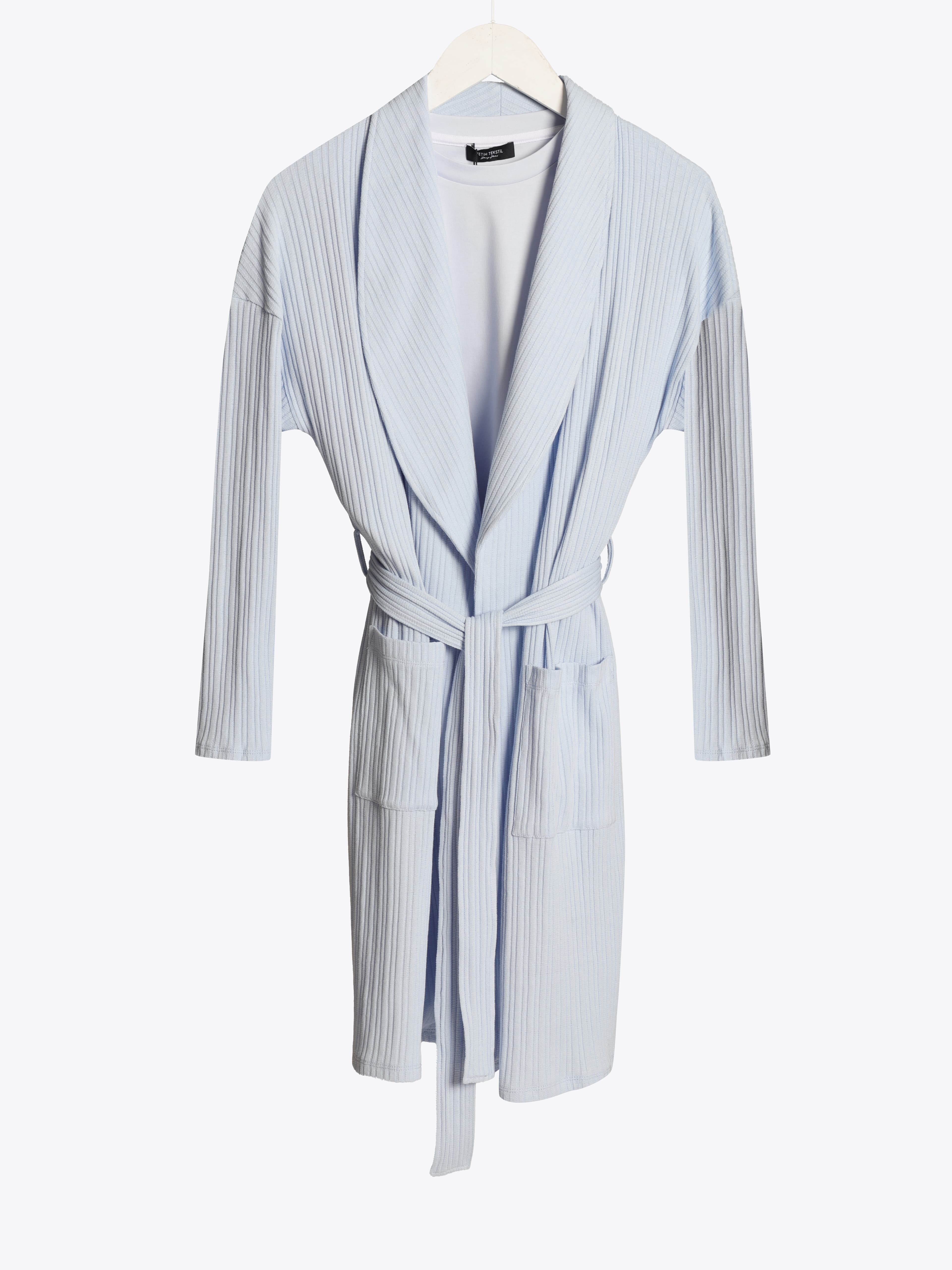 DRESSING GOWN