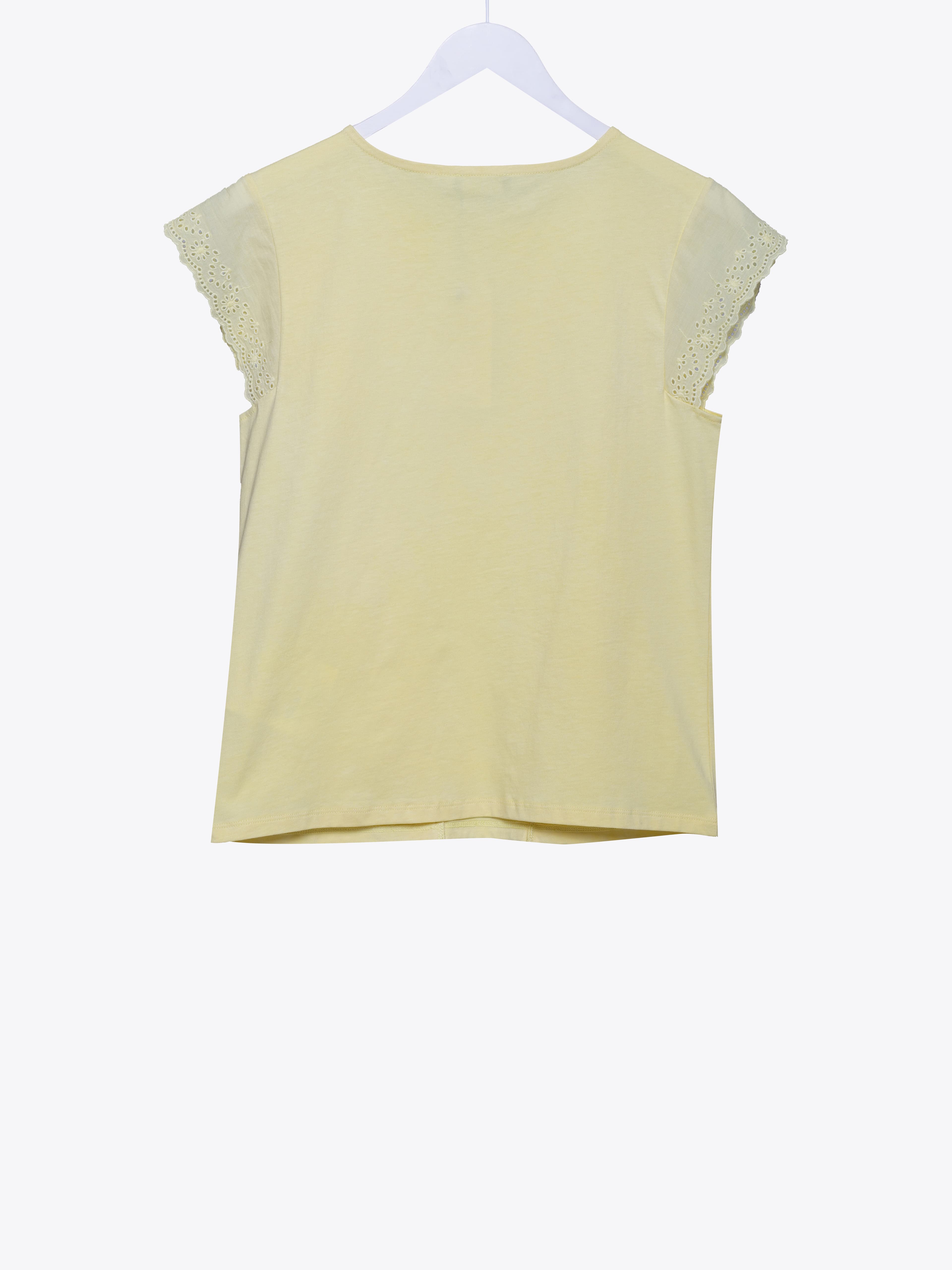 RUFFLE T-SHIRT 2