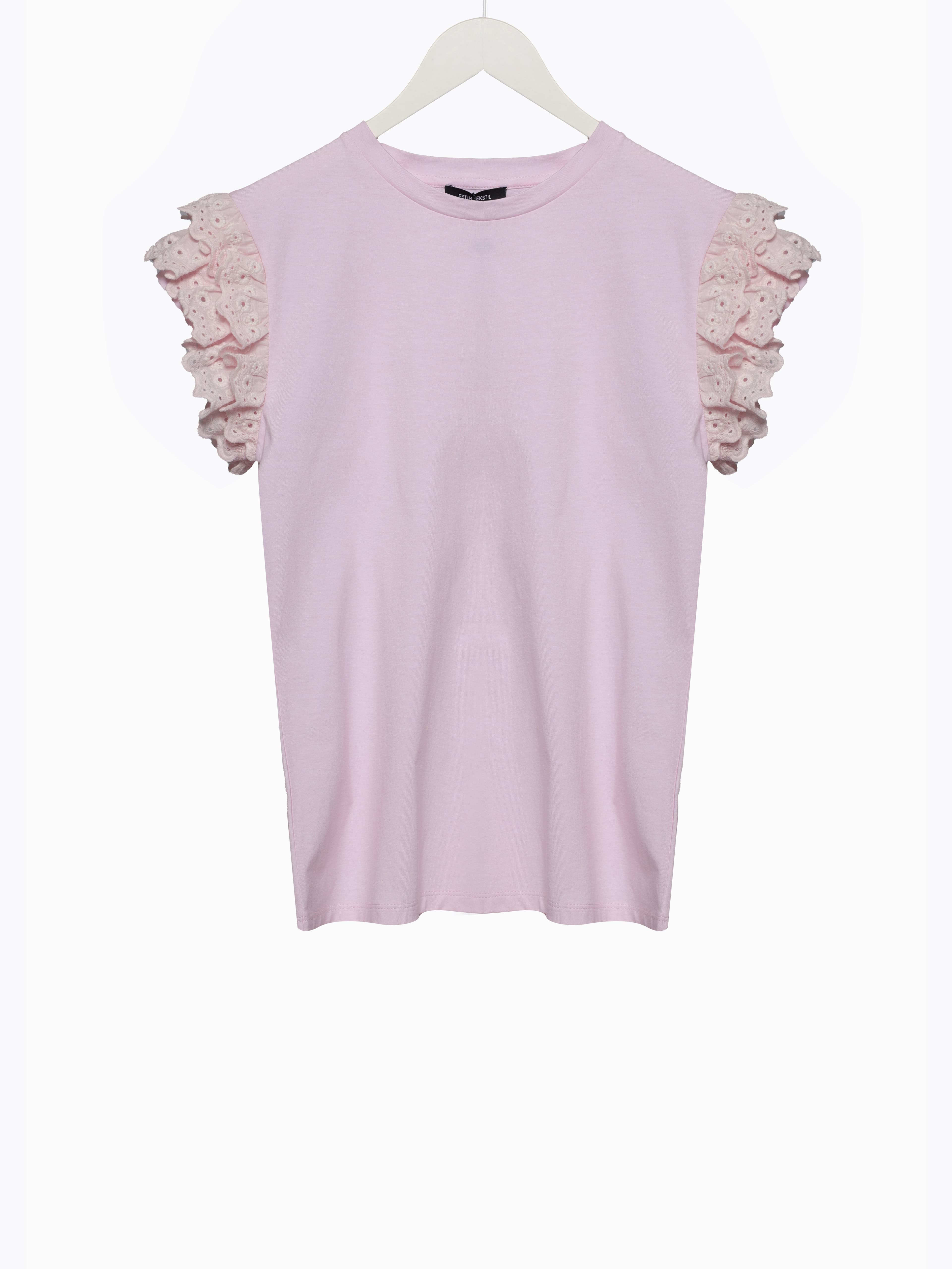 RUFFLE T-SHIRT